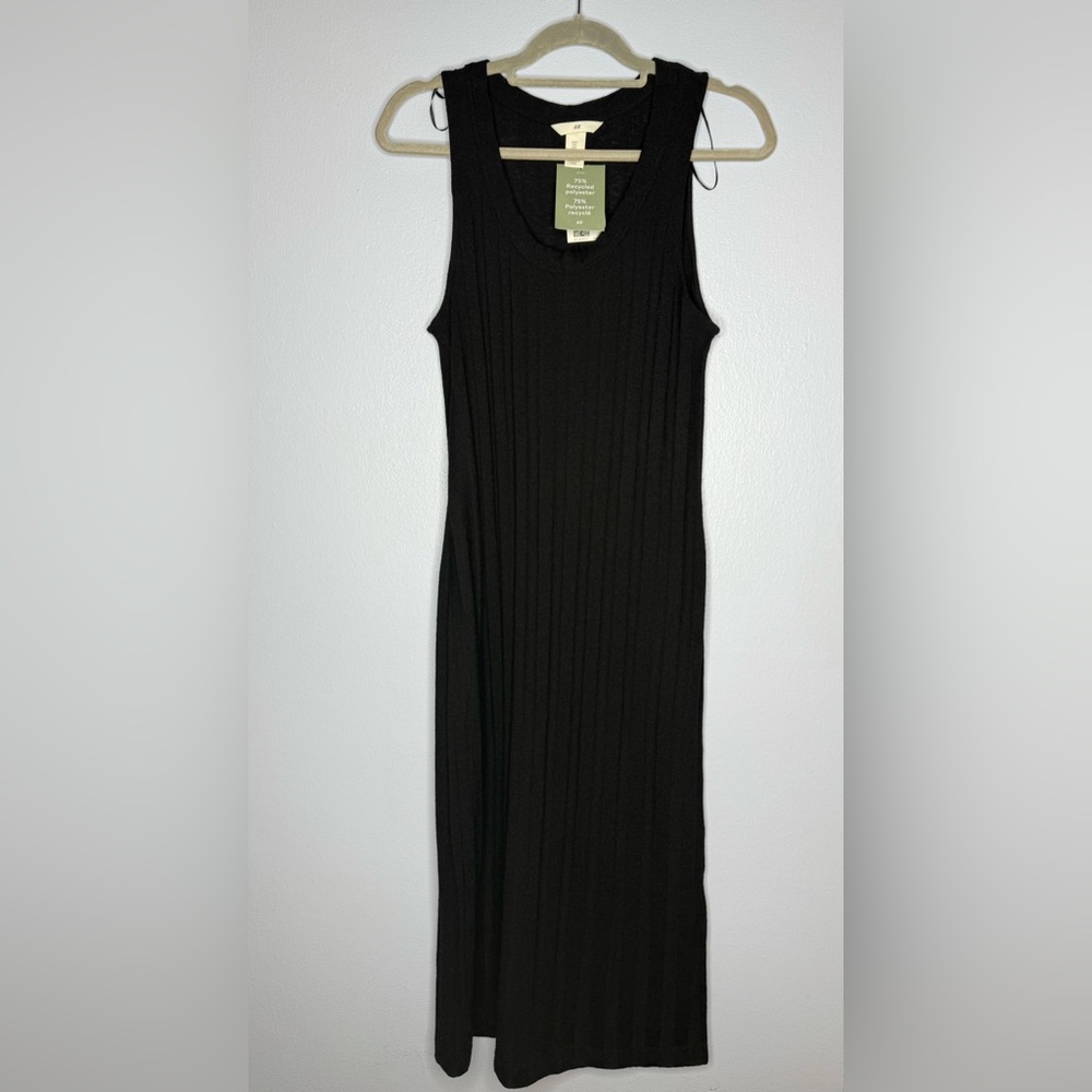 NWT - H & M Chic Black Ribbed Knit Dress. 
Size Small